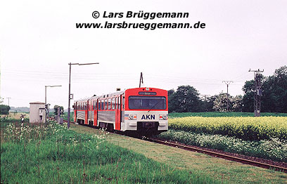 AKN Triebwagen in Jarrenwisch