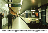 Die Abschiedsfahrt des 471 062 der Hamburger S-Bahn - Foto: Lars Br&uuml;ggemann