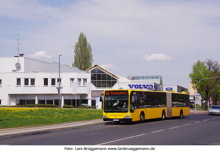 Die Bushaltestelle Fritz-Schulze-Straße in Dresden