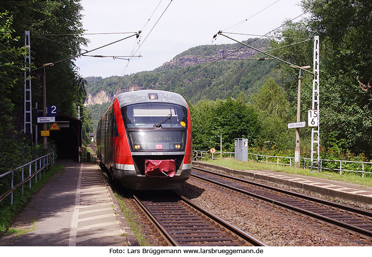 Der Bahnhof Schmilka-Hirschmühle an der Strecke Dresden - Decin