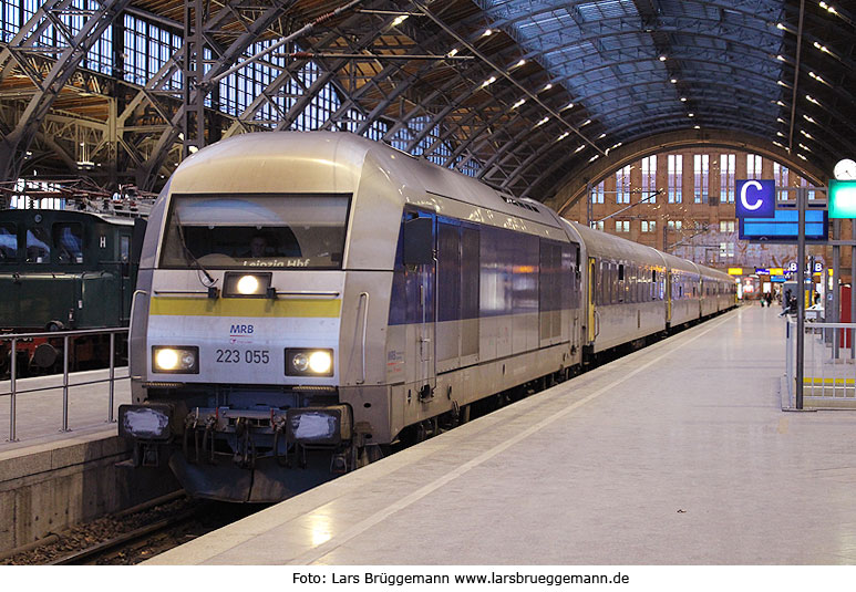 Die Baureihe 223 in Leipzig Hbf mit MRB-Zug von Leipzig Hbf nach Chemnitz Hbf