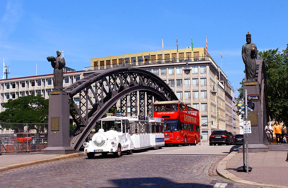 Die Bimmelbahn in Hamburg -Speicherstadt - Hafencity