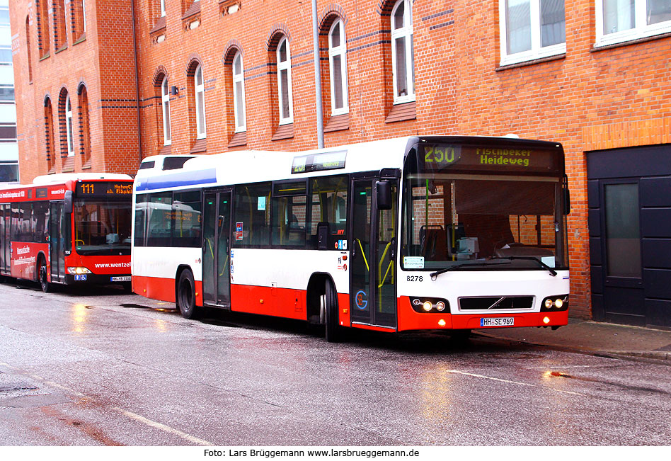 Ein SBG Bus auf dem Busbahnhof vom Bahnhof Altona