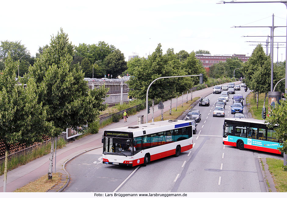 Ein SBG Bus an der Haltestelle Bahnhof Berliner Tor in Hamburg