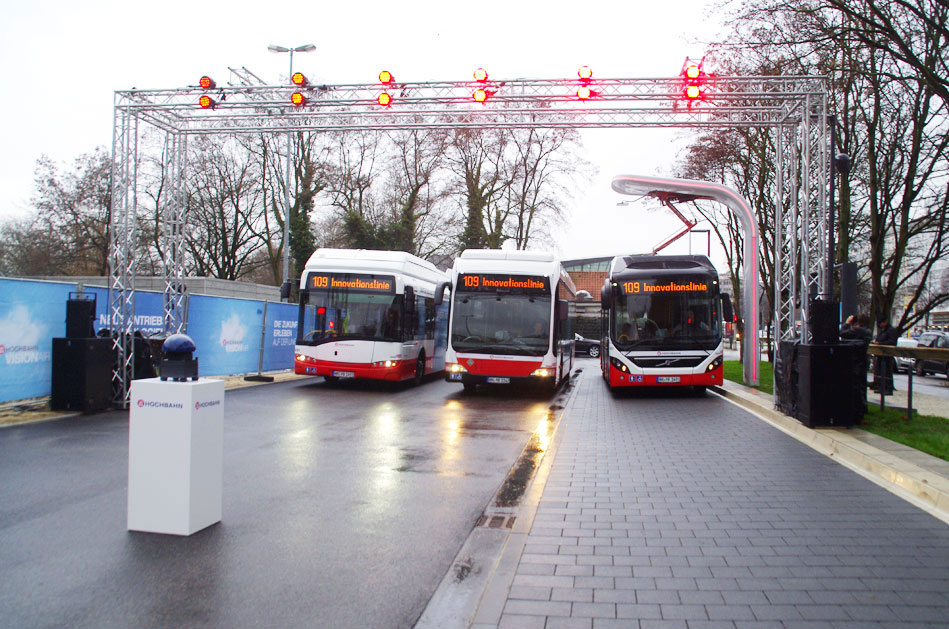 Die Inbetriebnahme der Innovationslinie in Hamburg mit Olaf Scholz