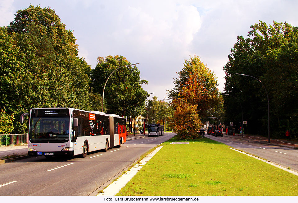 Die Bushaltestelle Silcherstraße der Buslinien 2 und 3 in Hamburg