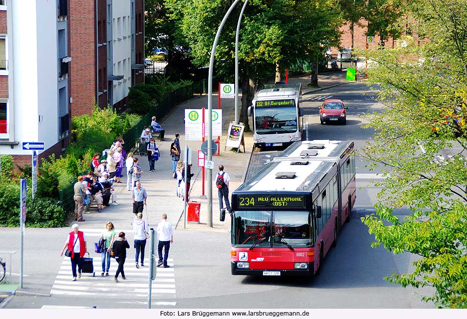 Der Umbau vom Bahnhof Bergedorf in Hamburg mit der provisorischen Bushaltestelle