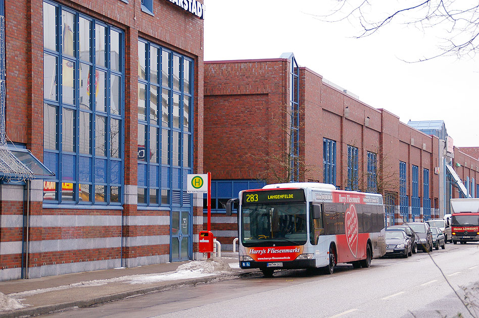 Hamburg Buslinie 283 in Hamburg an der Haltestelle EEZ