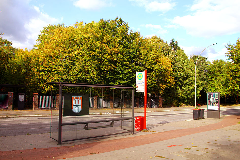 Die Bushaltestelle Blücherstraße in Altona-Altstadt