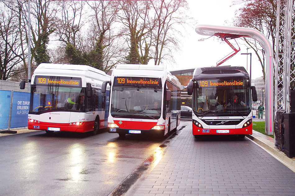 Eröffnungsfeier Innovationslinie 109 in Hamburg