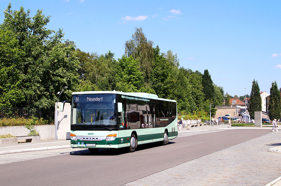 Ein RVSOE Bus auf dem ZOB in Pirna