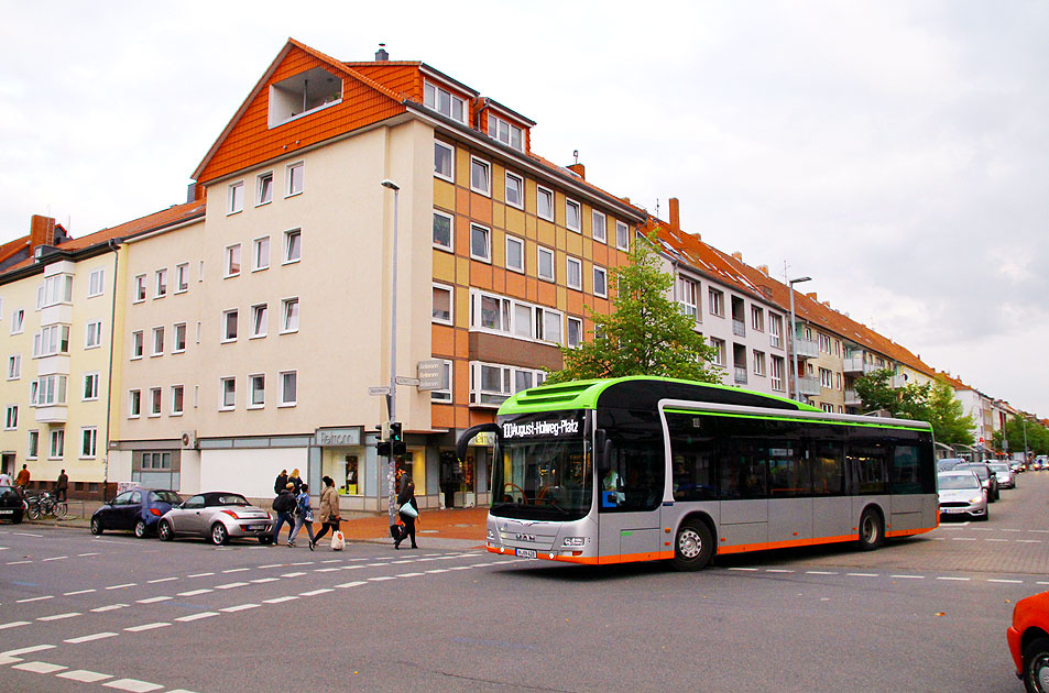 Ein MAN Bus der Üstra an der Kopernikusstraße