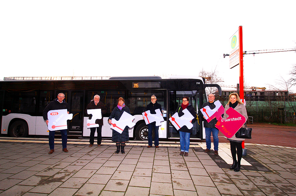 Die neue Buslinie 395 am Bahnhof Pinneberg