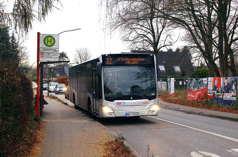 Die Bushaltestelle Geranienweg in Hamburg-Osdorf