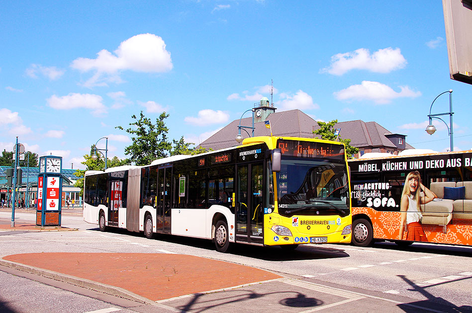 Ein Bremerhavenbus am Hauptbahnhof in Bremerhaven