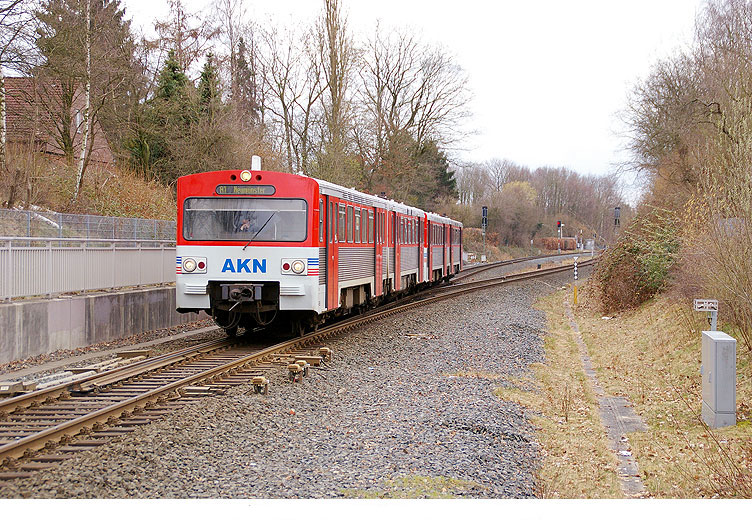 AKN VT2E Triebwagen - Bahnhof Hamburg-Schnelsen Süd