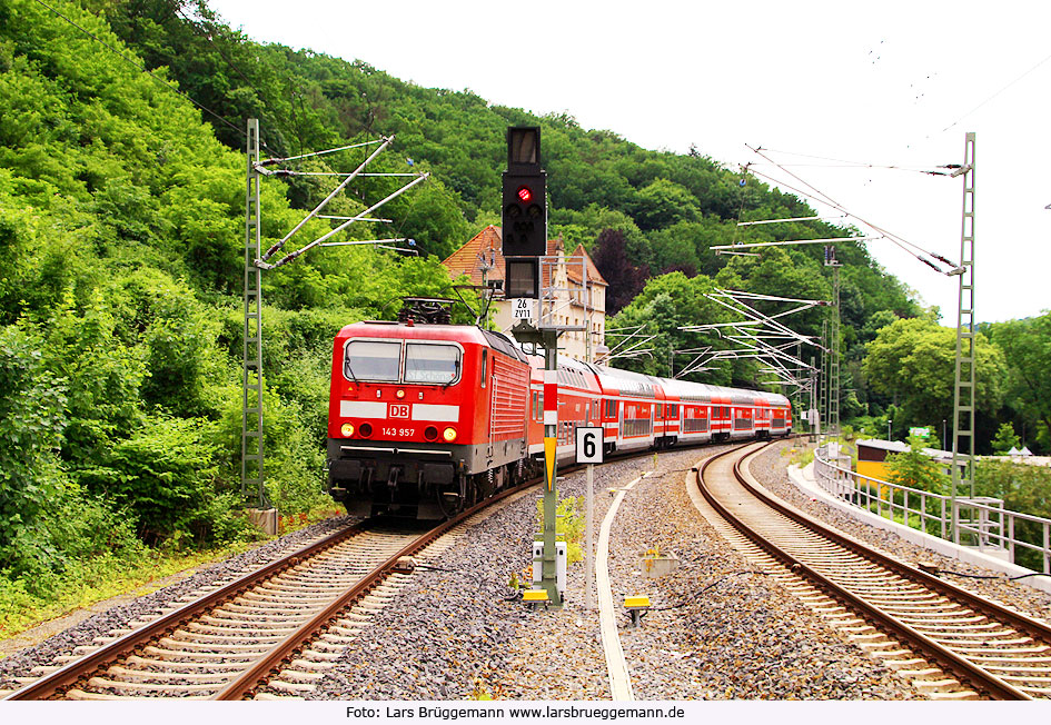 DB Baureihe 143 im Bahnhof Meißen-Altstadt