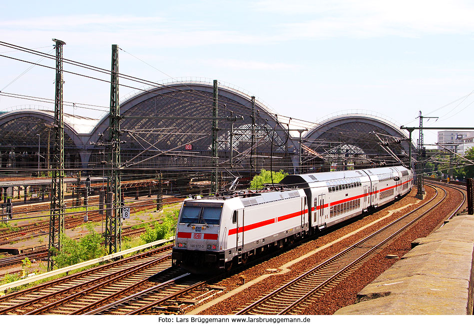 DB Baureihe 146 mit Doppelstock IC in Dresden Hbf