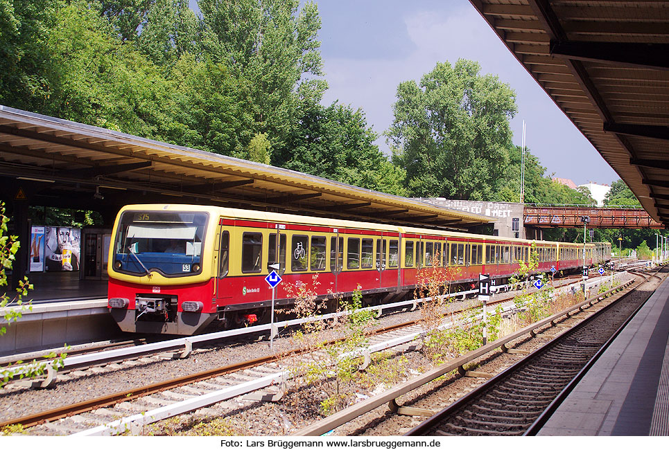 DB Baureihe 481 im Bahnhof Westkreuz der Berliner S-Bahn