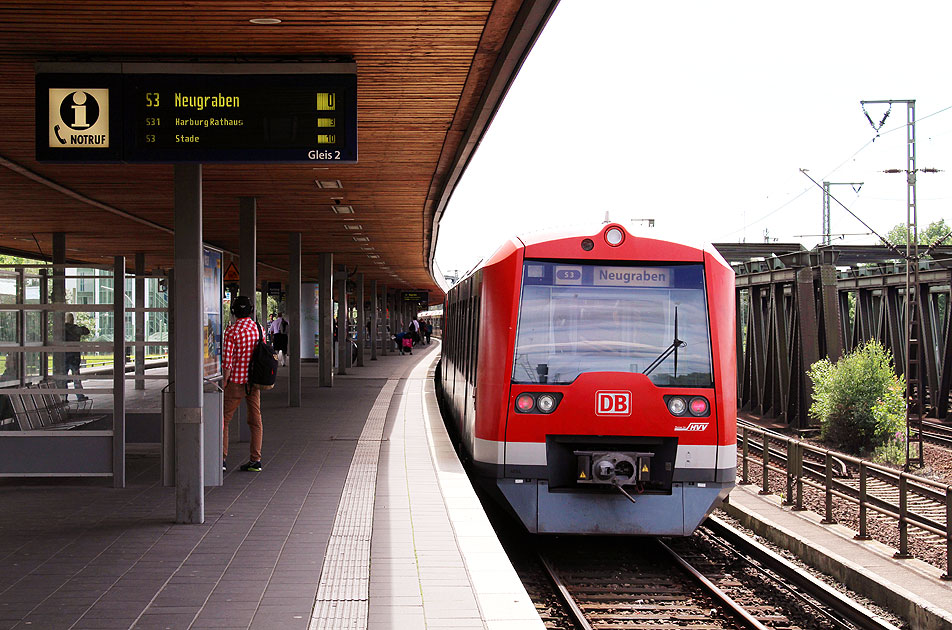 Der Bahnhof Veddel der Hamburger SBahn Fotos von der