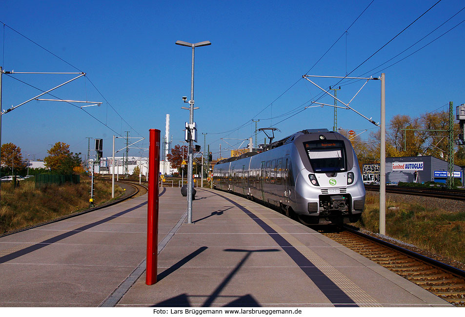 Der Bahnhof Leipzig Nord mit einer S-Bahn