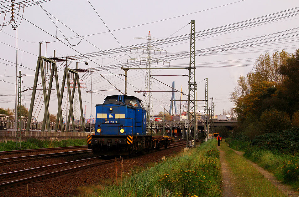 Press - Pressnitztalbahn Lok im Hamburger Hafen im Rangierdienst