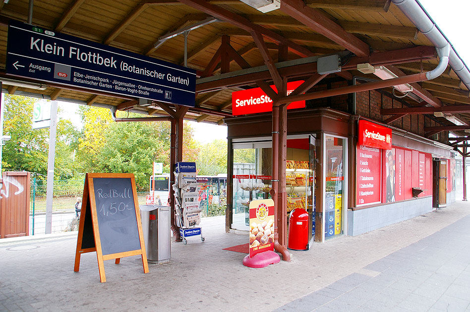 Bahnsteig und Kiosk Bahnhof Klein Flottbek