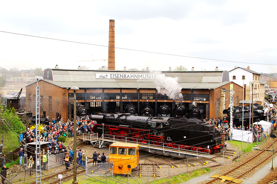 Die Dampflok Baureihe 03 in Dresden - Lok03 1010