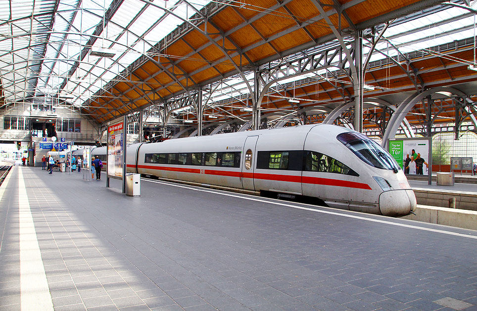 Ein ICE der Baureihe 411 aus München in Lübeck Hbf