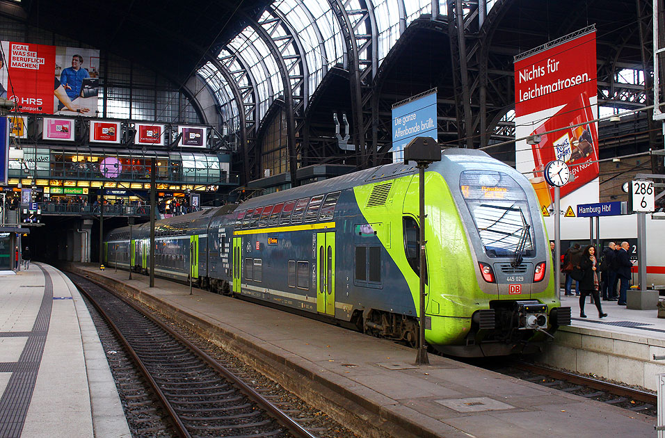 DB Baureihe 445 in Hamburg Hbf - Der Doppelstocktriebwagen in Schleswig-Holstein