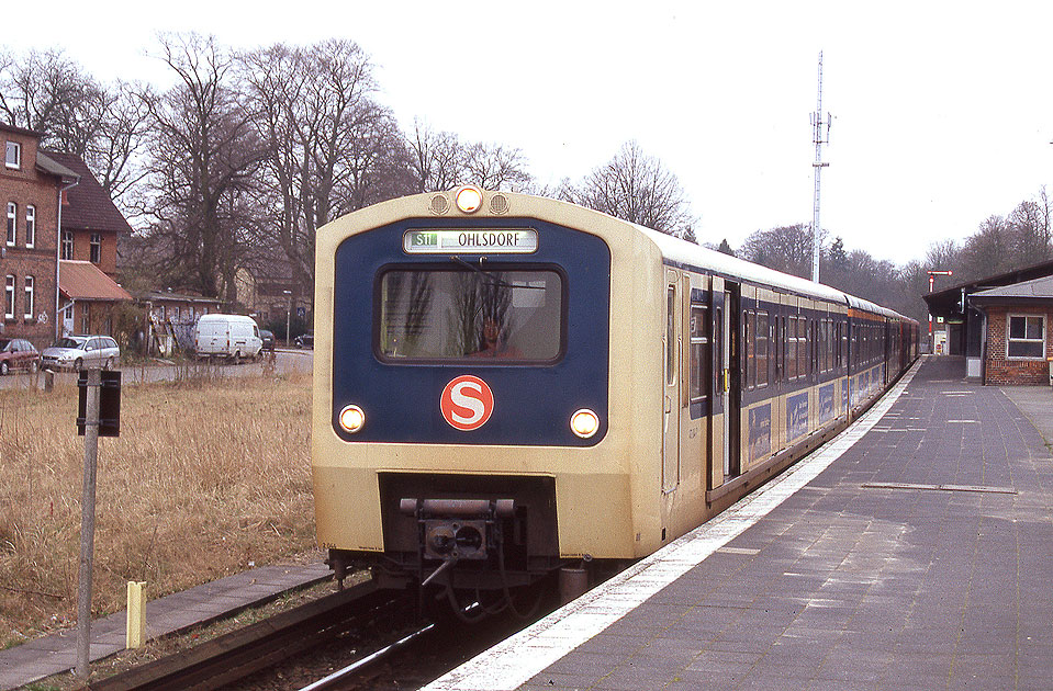 DB Baureihe 472 im Bahnhof Hamburg Klein Flottbek