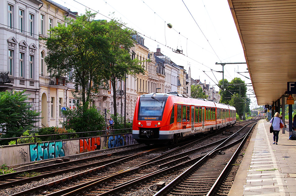 Ein Lint Triebwagen der Baureihe 620 in Bonn Hbf