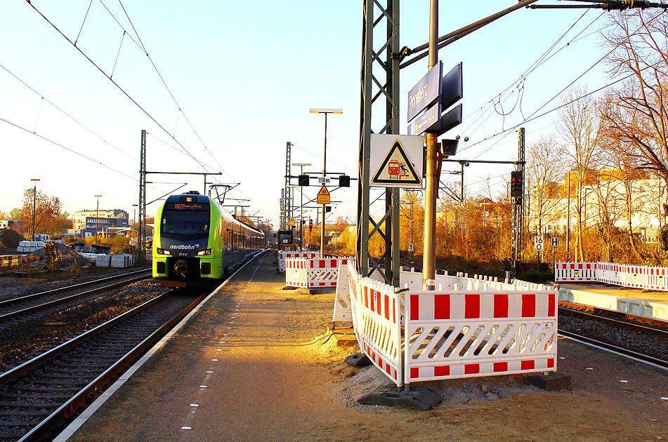 Der Bahnhof Pinneberg Regionalbahn und SBahn Fotos