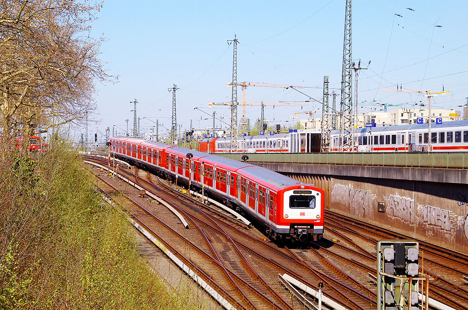 DB Baureihe 472 im Bahnhof Hamburg-Altona