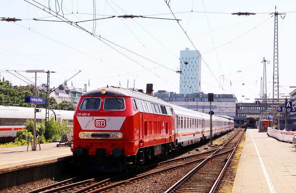 RP 218 402-6 im Bahnhof Hamburg-Altona