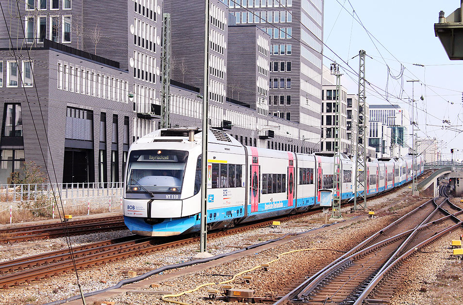 Die Bayerische Oberlandbahn im Bahnhof München Donnersberger Brücke