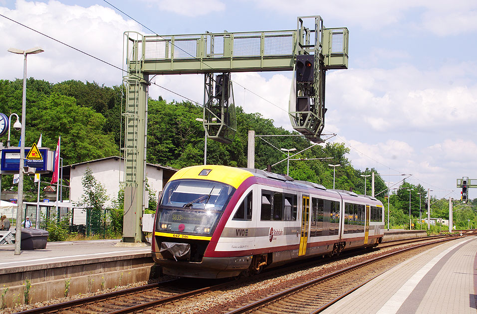 Ein Desiro der Städtebahn Sachsen im Bahnhof Dresden-Klotzsche