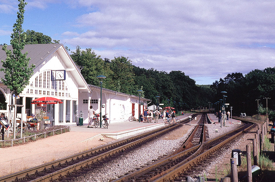 Der Bahnhof Binz Ost / LB der Schmalspurbahn auf Rügen