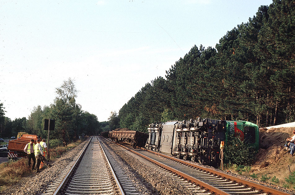 Zugunglück mit WAB Lok in St. Michaelisdonn an der Marschbahn