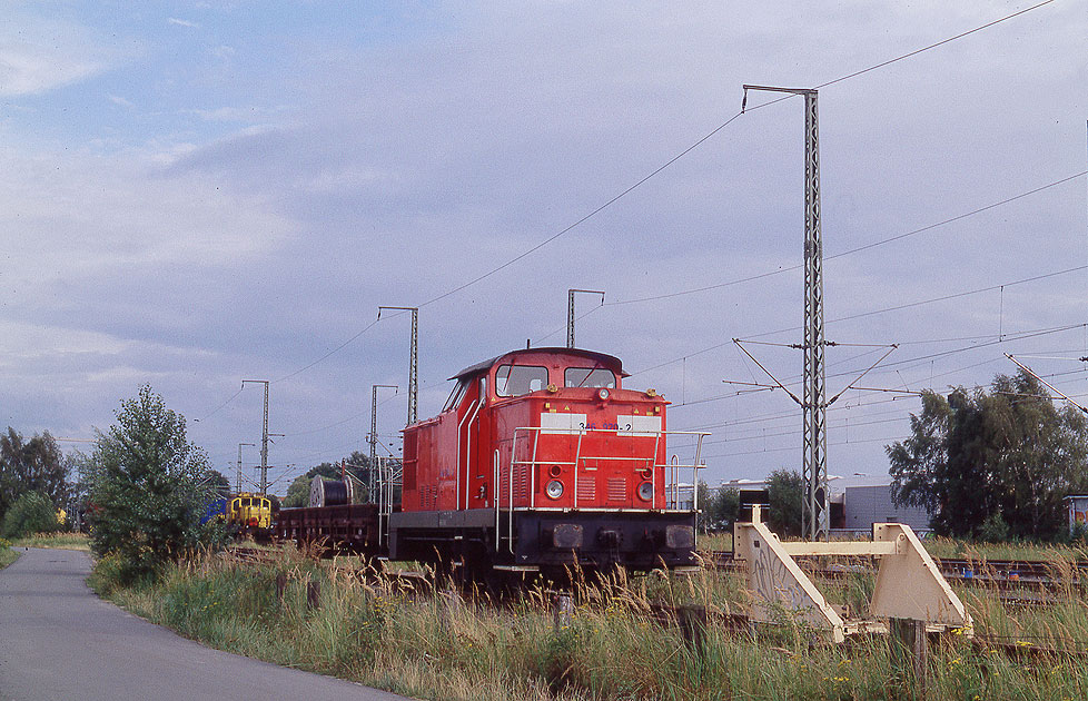 Eine Lok der Baureihe 346 von die Leih GmbH im Bahnhof Boizenburg an der Elbe