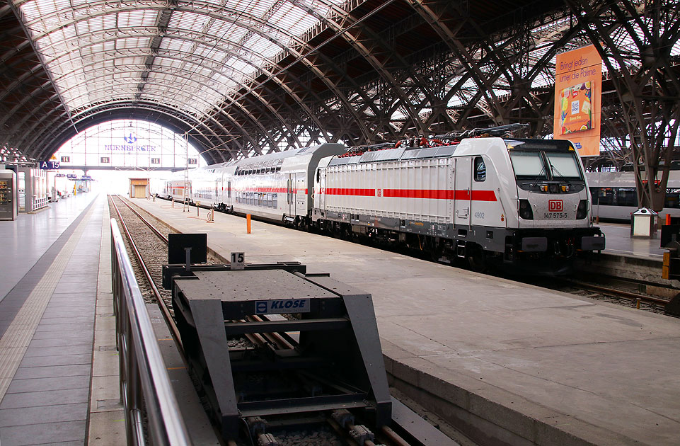 Eine Lok der Baureihe 147 in Leipzig Hbf