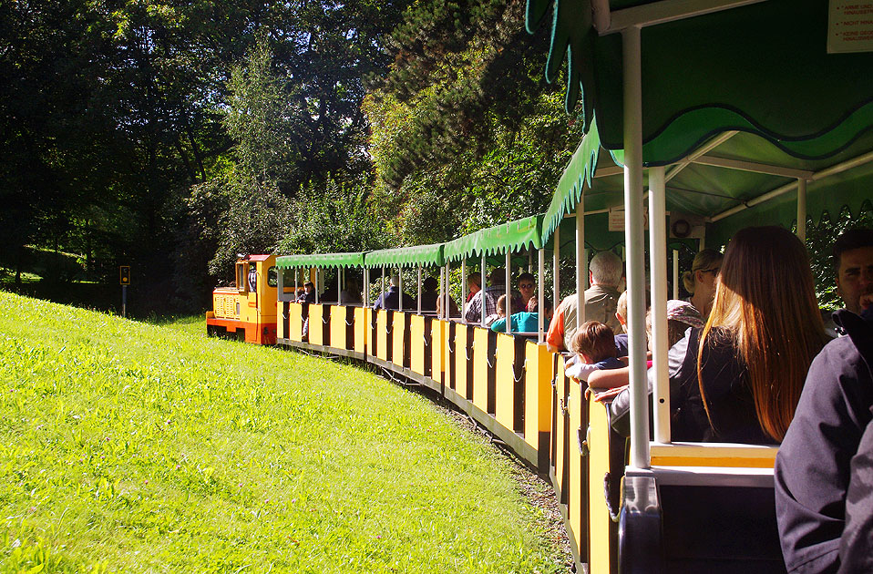 Die Mitfahrt mit der Killesbergbahn in Stuttgart