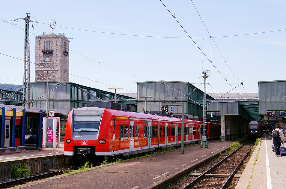 Stuttgart Hbf - DB Baureihe 425