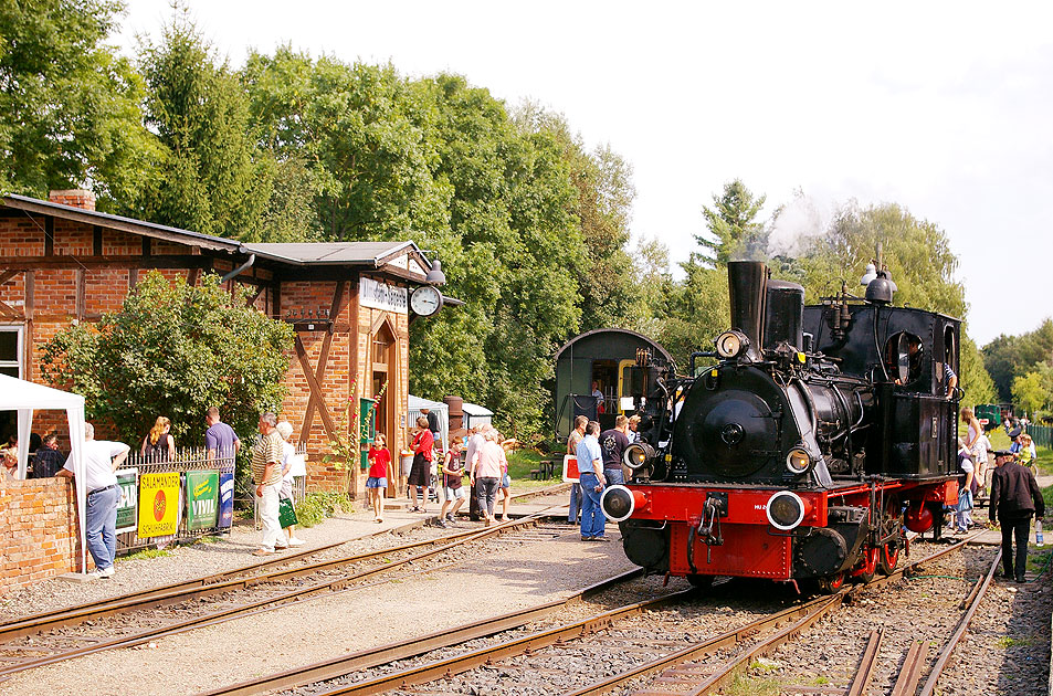 Die Almetalbahn in Almstedt-Segeste mit der T3