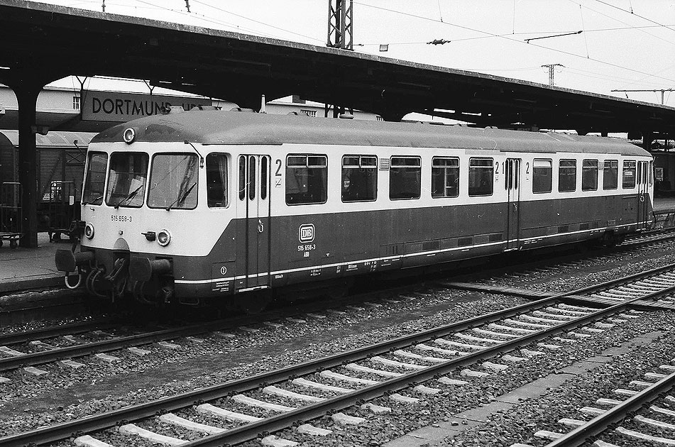 Ein Akkutriebwagen der Deutschen Bundesbahn in Dortmund Hbf