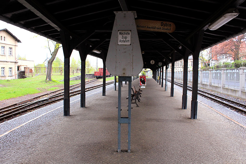 Der Bahnsteig der Schmalspurbahn im Bahnhof Zittau