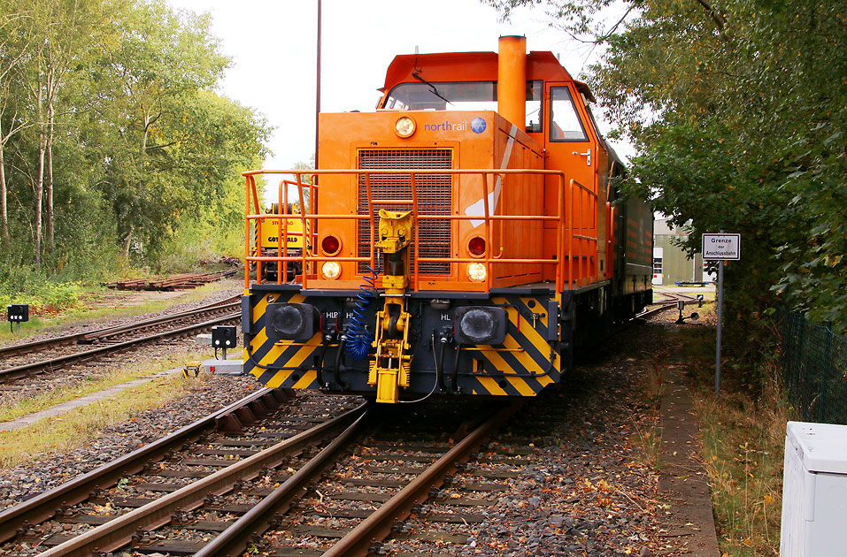 Eine Lok der Baureihe 352 von Northrail bei Railpool