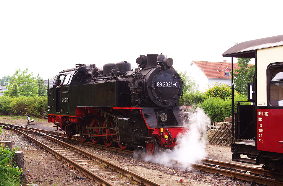 Die Dampflok 99 2321-0 in Kühlungsborn West - Molli