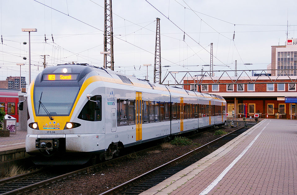 Eurobahn Flirt Triebwagen in Dortmund Hbf