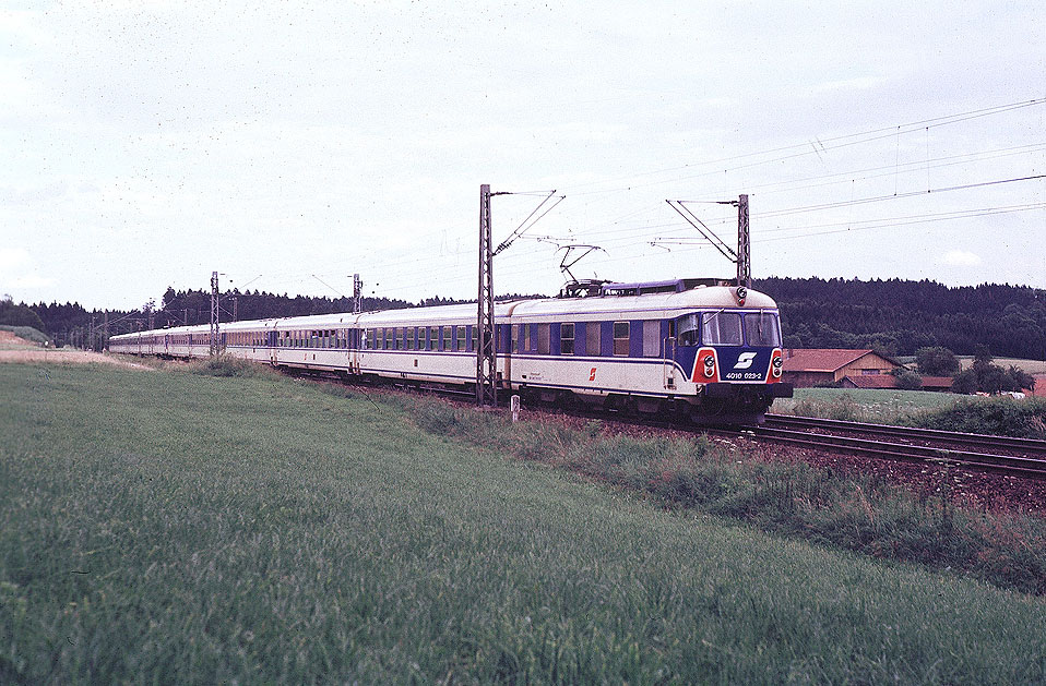 Die ÖBB Reihe 4010 / 6010 sollte eigentlich den HKX fahren